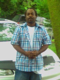 Date this beautiful United States man 1_man_2_real from Omaha US5668