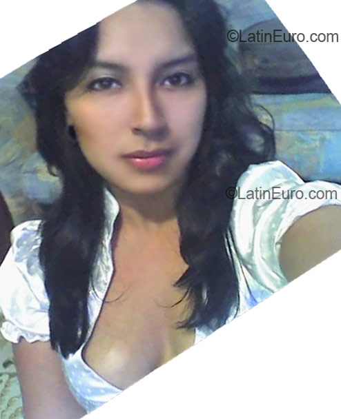Date this georgeous Colombia girl Alexandra86 from Cali CO3354