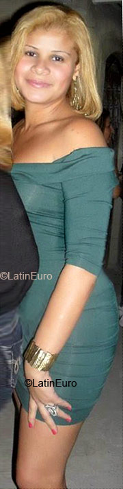 Date this voluptuous Brazil girl Janateles from Rio De Janeiro BR5144