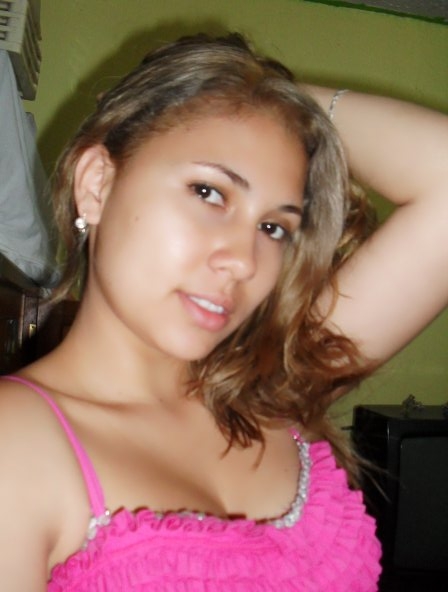 Date this hard body Colombia girl Caterinne from Ibague CO3476
