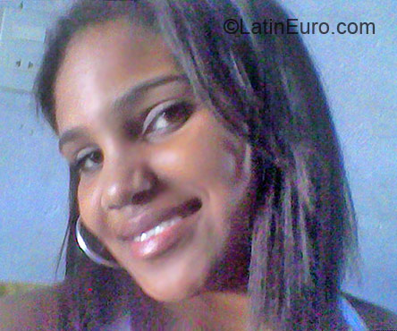 Date this pretty Brazil girl Laany from Fortaleza BR5976