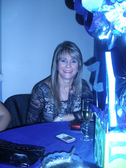 Date this attractive Colombia girl Ludmilota from Barranquilla CO3538