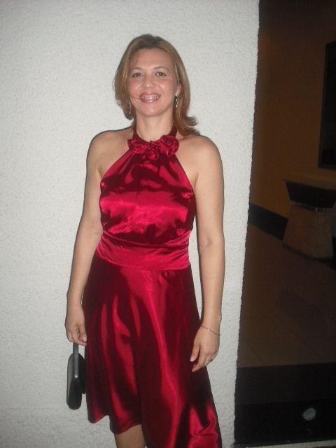 Date this happy Brazil girl Andromeda from Belem BR2687