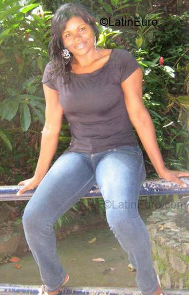 Date this pretty Brazil girl PAULINHA from Salvador BR2745