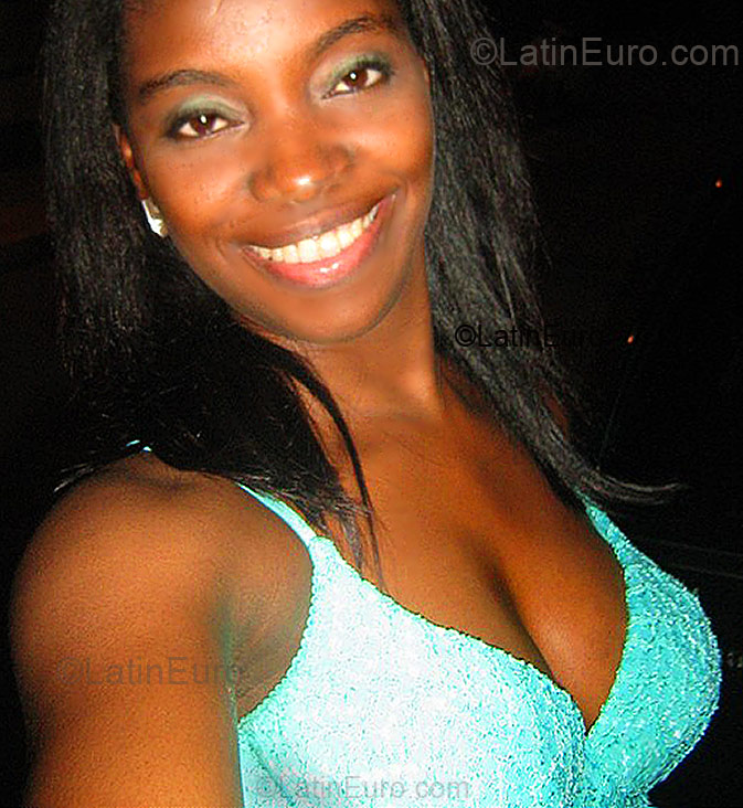 Date this funny Colombia girl LENY ROCIO from Cali CO5833