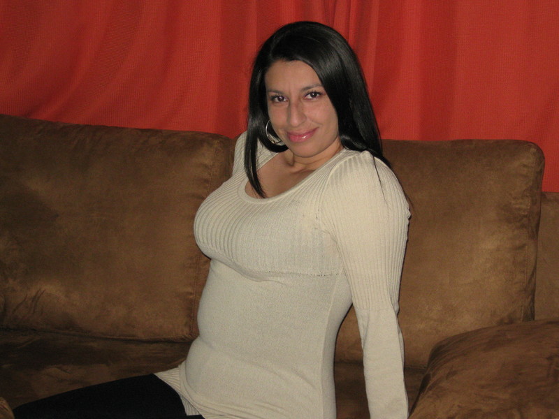 Date this funny Colombia girl Monica from Bogota CO3820