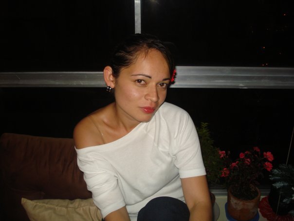 Date this athletic Colombia girl Karen from Colombia CO3963