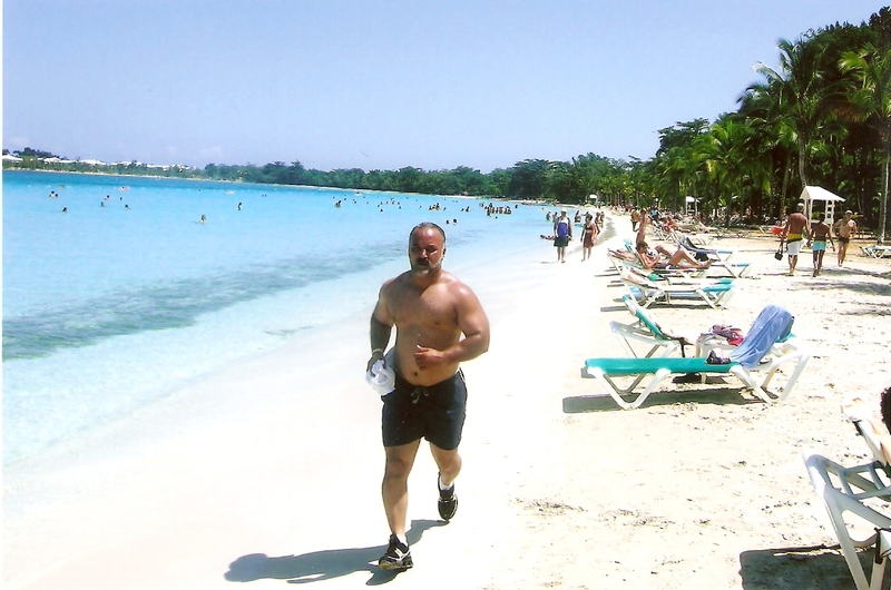 Date this voluptuous Dominican Republic man Motorman from Atlanta DO4101