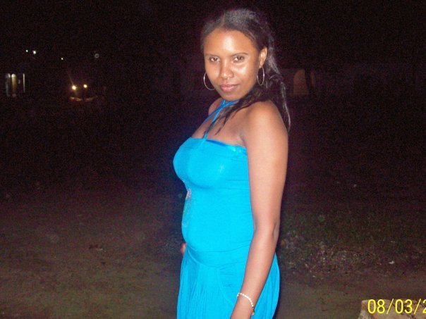 Date this athletic Colombia girl Ale from Bogota CO4049