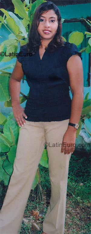 Date this georgeous Honduras girl Elizabeth from Puerto Cortes HN181