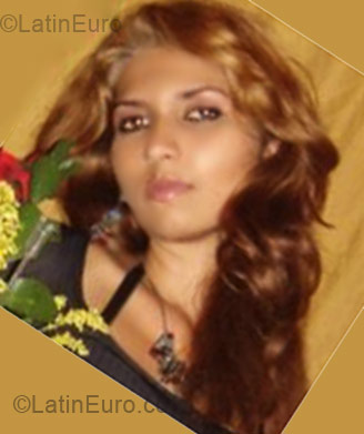 Date this charming Colombia girl Yurany from santa marta CO4107