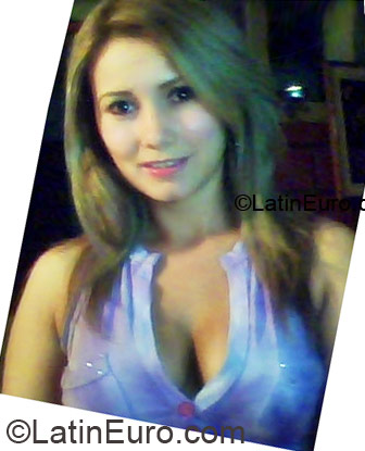 Date this nice looking Colombia girl ANA MARIA from Medellin CO4144