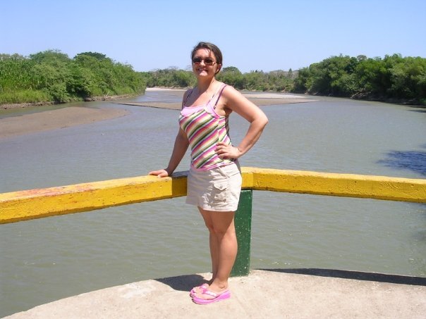 Date this young Colombia girl Genny from Manizales CO4164