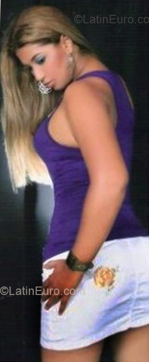 Date this nice looking Colombia girl Ana lila from Apartadó Antioquía CO4211