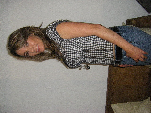 Date this tall Colombia girl Maria from Colombia CO4257