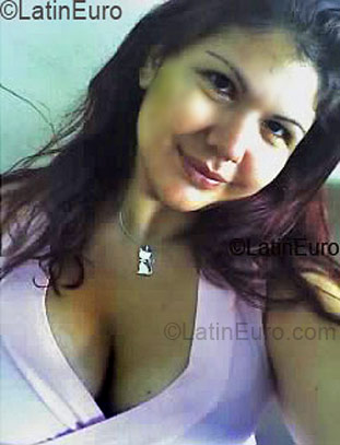 Date this sultry Brazil girl Edileia from Hortolandia BR3117