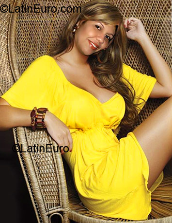 Date this pretty Brazil girl Joelita from Cruzeiro Do Sul BR3923