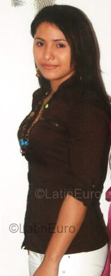 Date this beautiful Colombia girl Kendis from Cali CO4345
