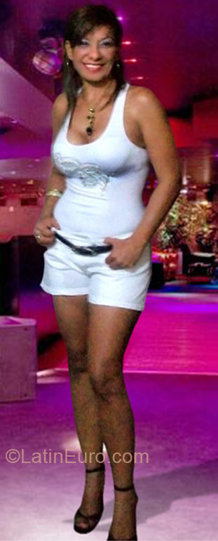 Date this attractive Colombia girl Liss from Barranquilla CO6000