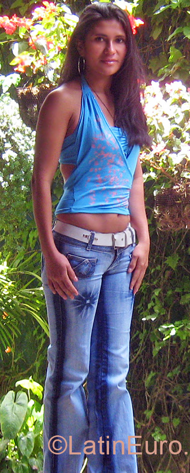 Date this sensual Colombia girl Nidia from Bello CO5717