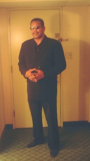 Date this stunning United States man Mikbsure from San Antonio US6329