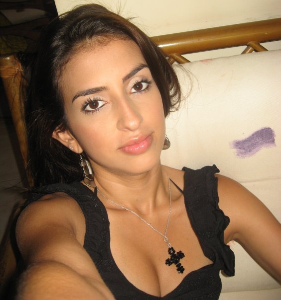 Date this happy Colombia girl G. ALEJANDRA from Neiva CO6699