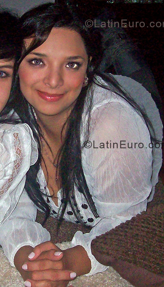 Date this exotic Colombia girl Shirley from Bogota CO4501