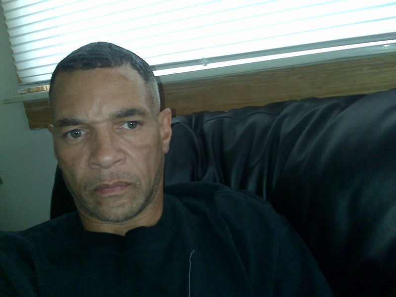 Date this georgeous Brazil man Greeneyes313 from Detroit BR3274