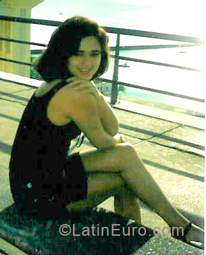 Date this sensual Brazil girl Maria from Salvador BR6219