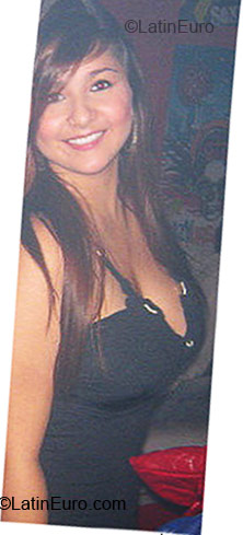 Date this voluptuous Colombia girl Karen from Cartagena CO4543