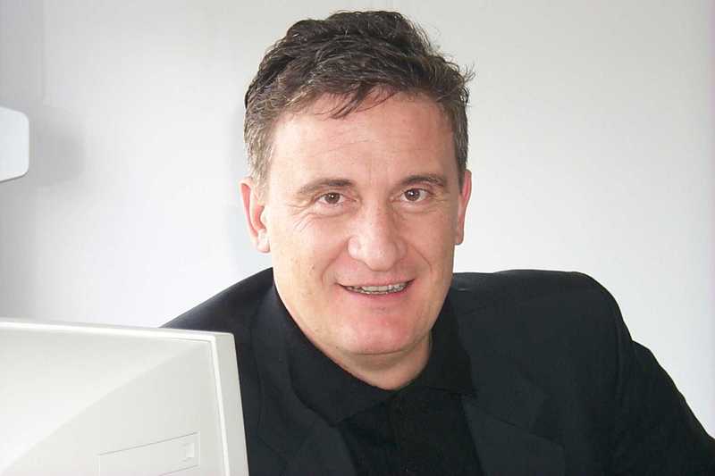 Date this happy Brazil man Jlpn747 from Sao Paulo - Rio de Janeiro ES124