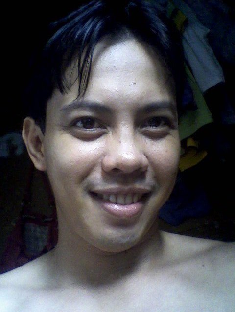 Date this foxy Philippines man Regel from Cebu City PH297