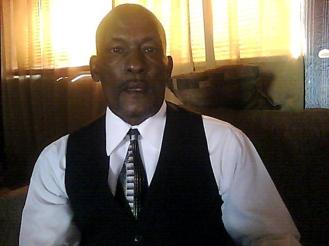 Date this happy United States man Carl1958 from odessa US6635