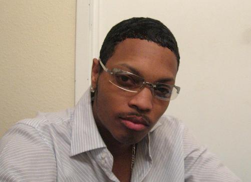 Date this hard body United States man Iluvlatns from Denver US6677