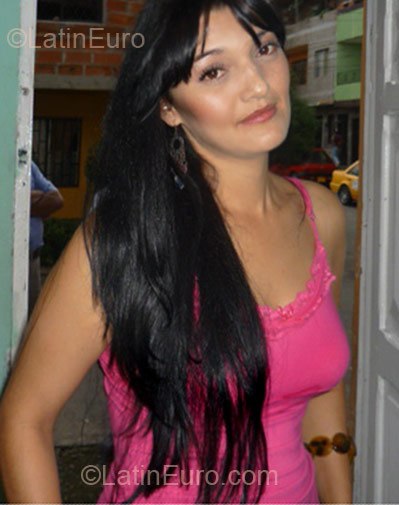 Date this delightful Colombia girl Sandra maria from Medellin CO4631