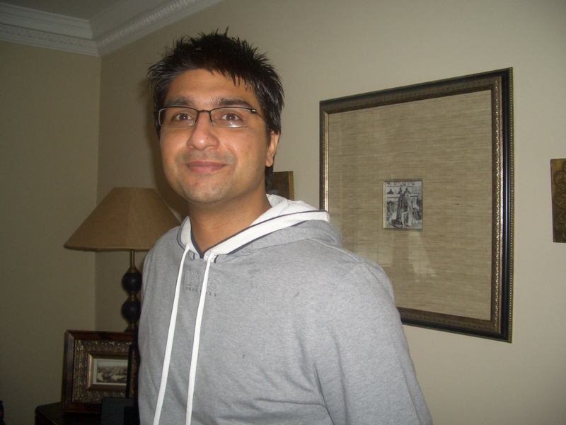 Date this foxy United Kingdom man PenthouseSmiles from London GB381