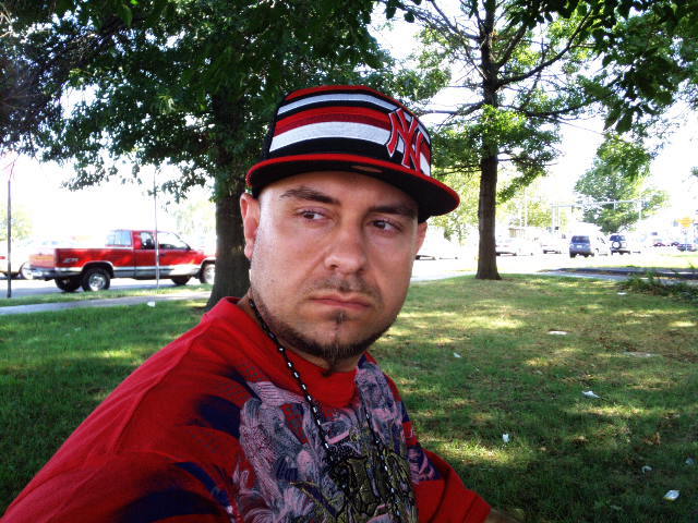 Date this attractive United States man Muamet from Waterbury US6804