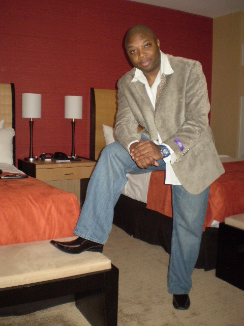 Date this tall United States man Jay from Atlanta US6882