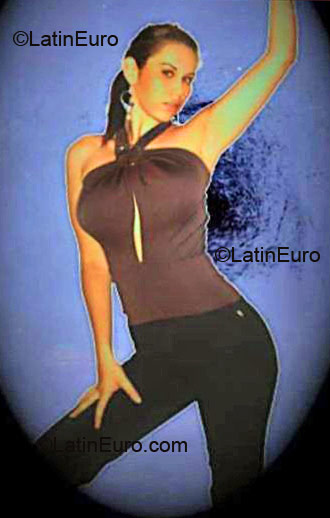 Date this lovely Colombia girl Cindy from Medellin CO4707