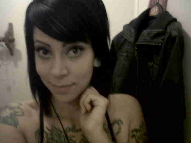 Date this sensual United States girl Limny from San Diego US6897