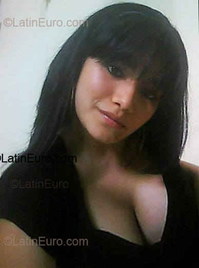 Date this charming Ecuador girl Karol Denisse from Guayaquil EC19