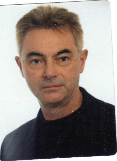 Date this funny Italy man Julpi from Como IT115