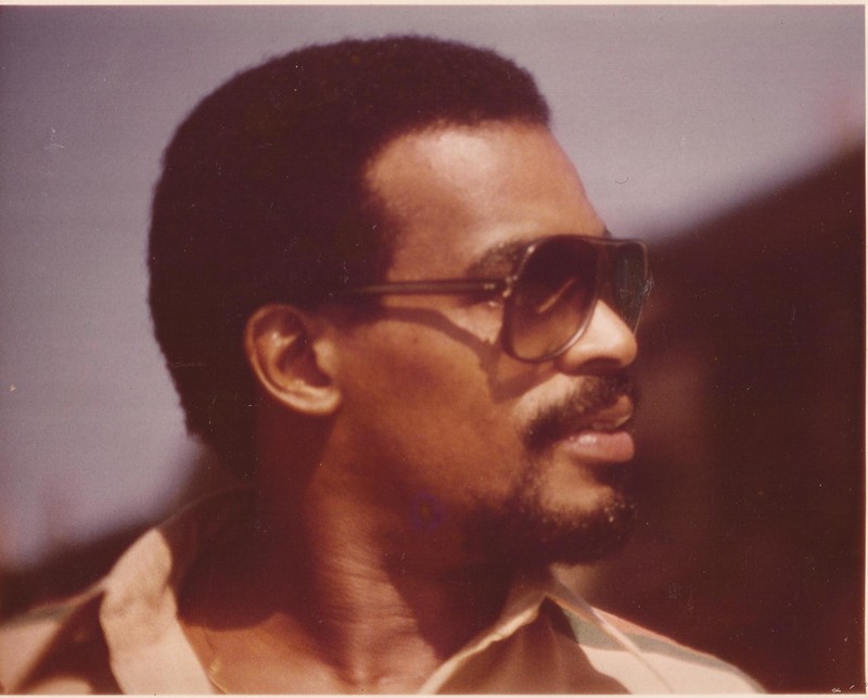 Date this beautiful United States man RUSSELL from Los Angeles US6932