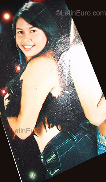Date this lovely Colombia girl Johana from Cartago CO4769