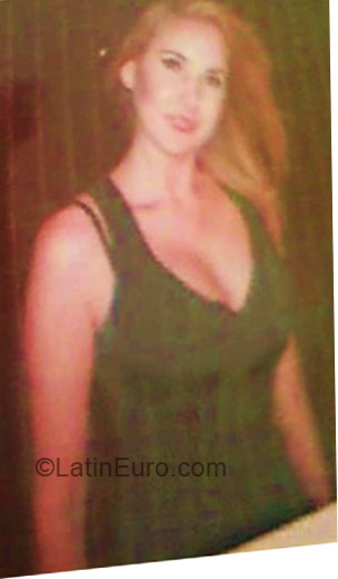 Date this nice looking Brazil girl Claudete from Brasilia BR3429