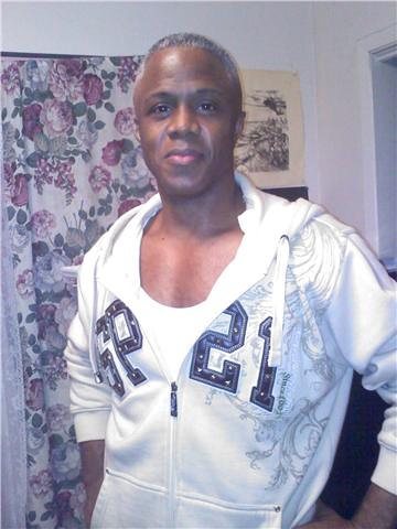 Date this cute United States man Ivan from Spanaway US7062