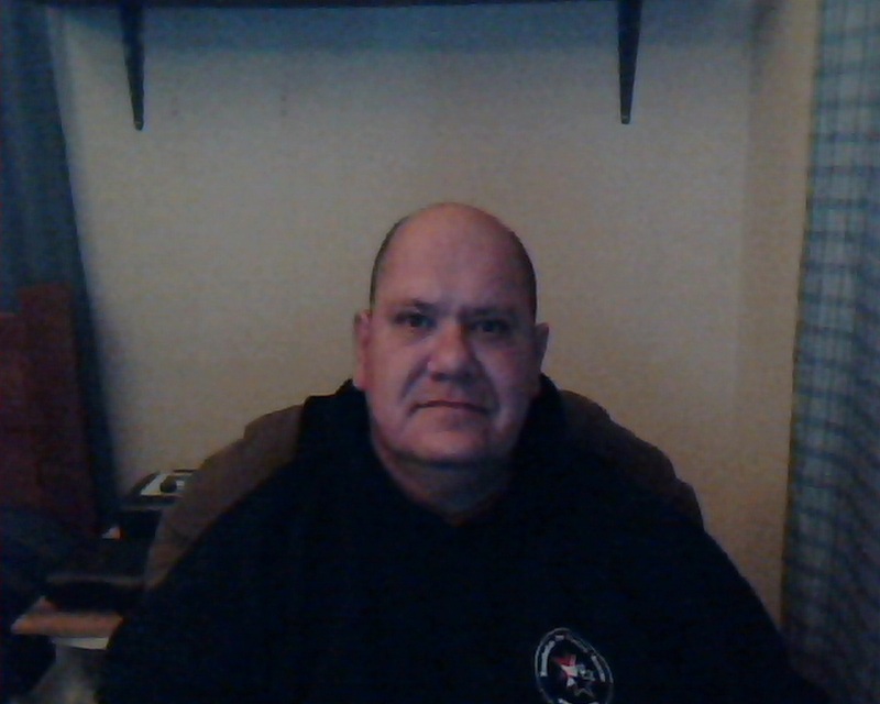 Date this funny United States man Robert from Gardner US7119