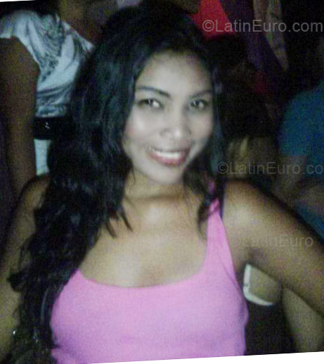 Date this gorgeous Panama girl Leticia from Panama PA21