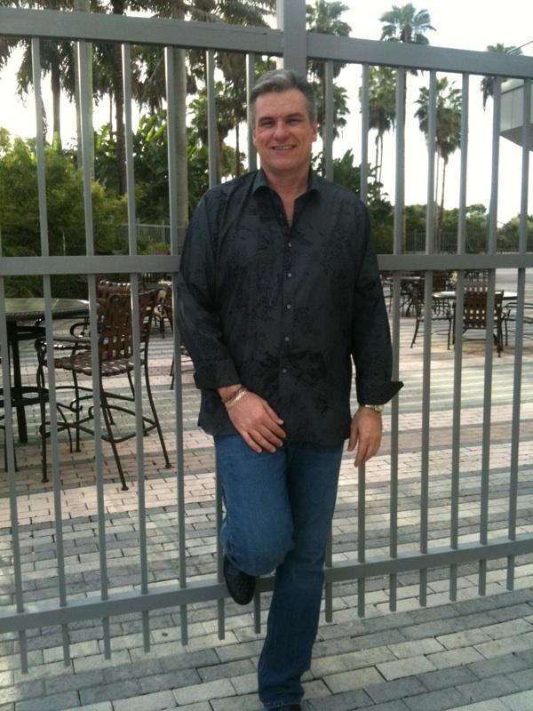 Date this delightful United States man Greg from Ft Lauderdale US7205