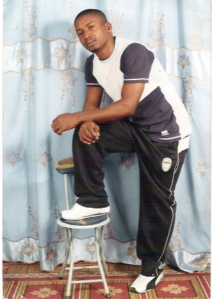 Date this tall Cameroon man Juniorfostar from Douala CM93